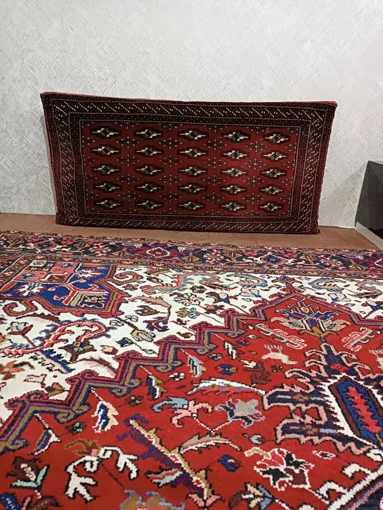 پشتی و وسایل دیگر|پشتی|تبریز, |دیوار