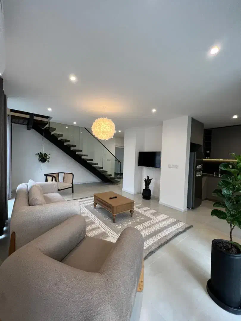 دوخواب دوبلکس فاز ۷ شهرک صدف نوساز|اجارهٔ کوتاه‌مدت آپارتمان و سوئیت|کیش, |دیوار