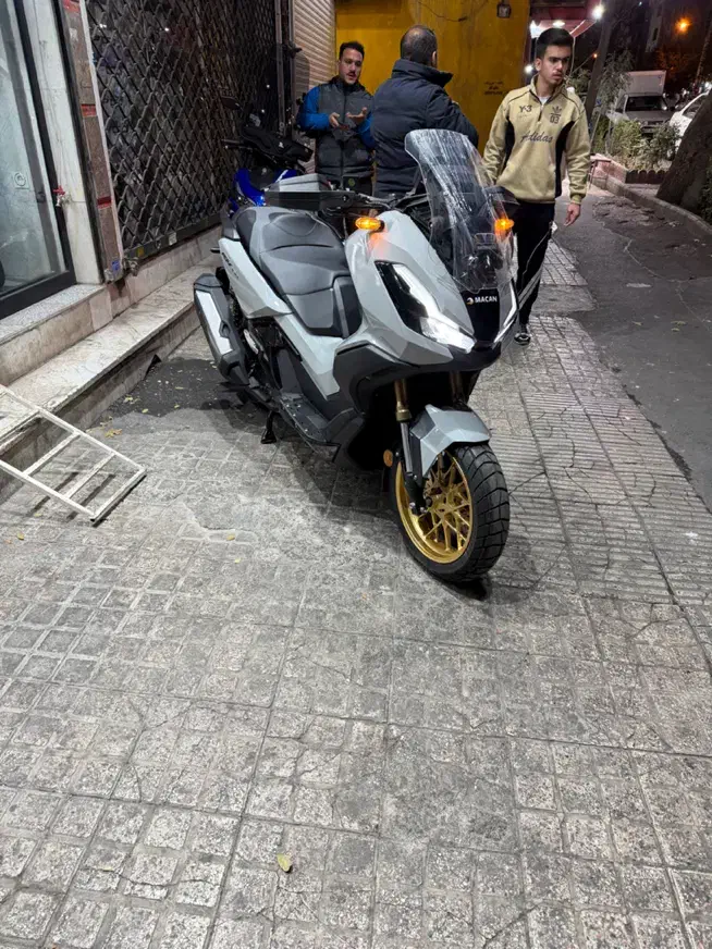 adv350|موتورسیکلت|تهران, میرداماد|دیوار