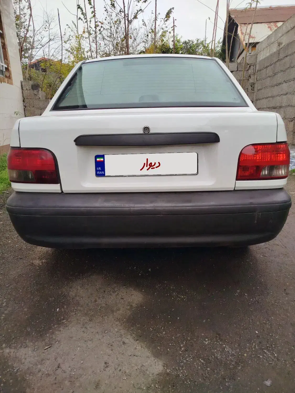 ۱۳۱مدل ۹۶ seدوگانه بیرنگ|خودرو سواری و وانت|رشت, پیله داربن|دیوار