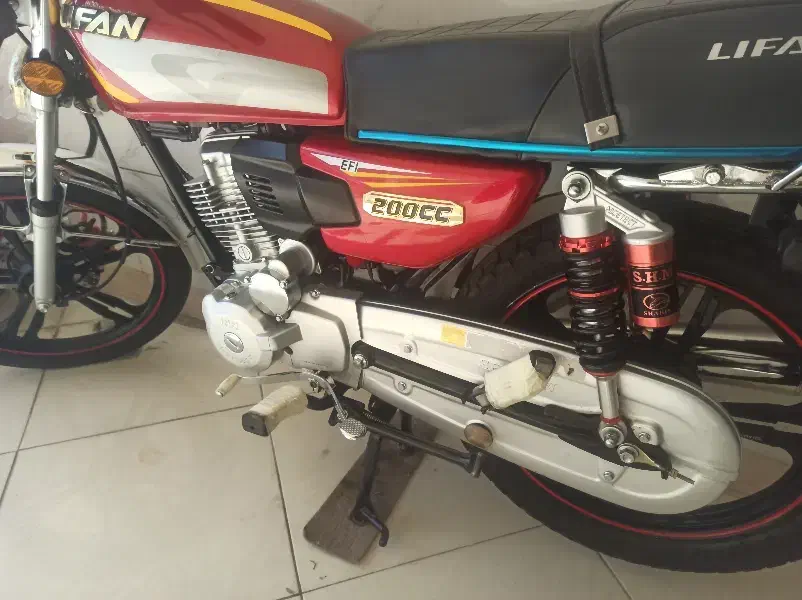 لیفان200مدل403|موتورسیکلت|کازرون, |دیوار