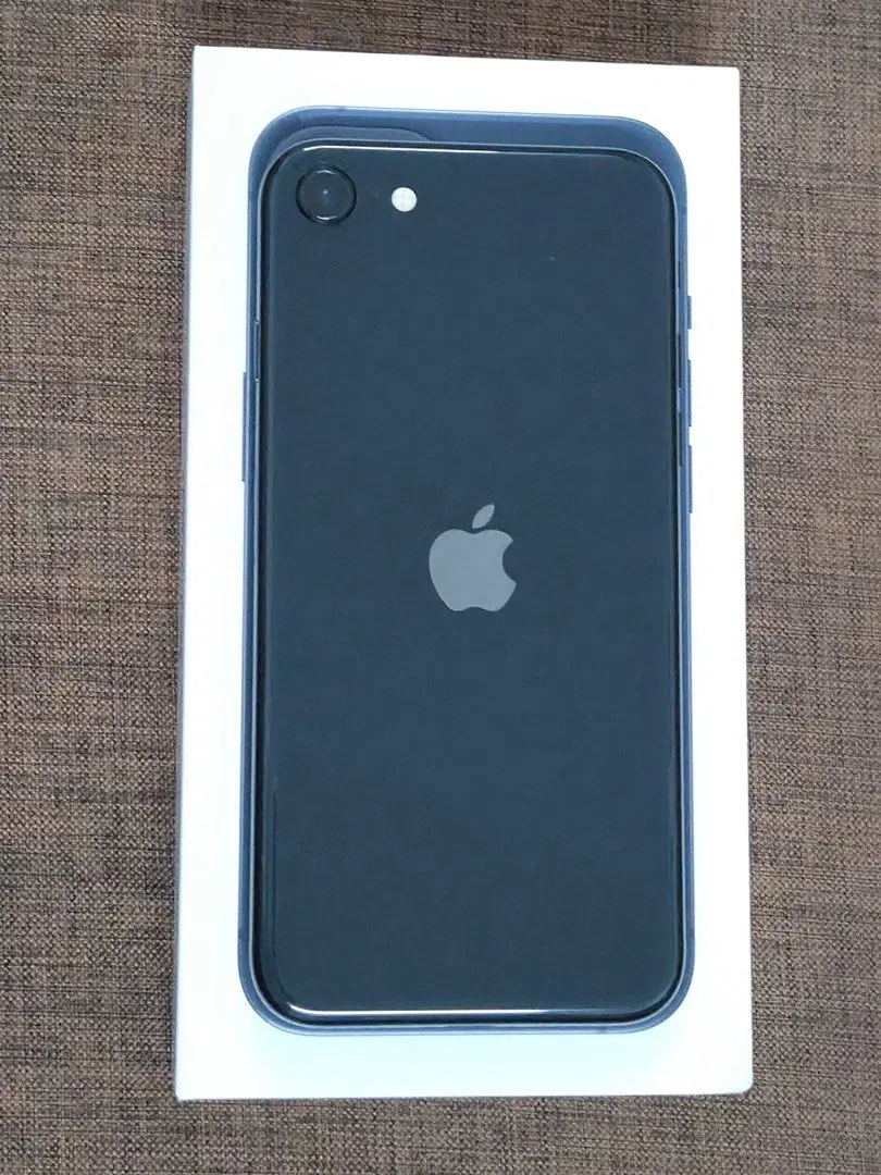 iphone se 2020|موبایل|تهران, نیاوران|دیوار