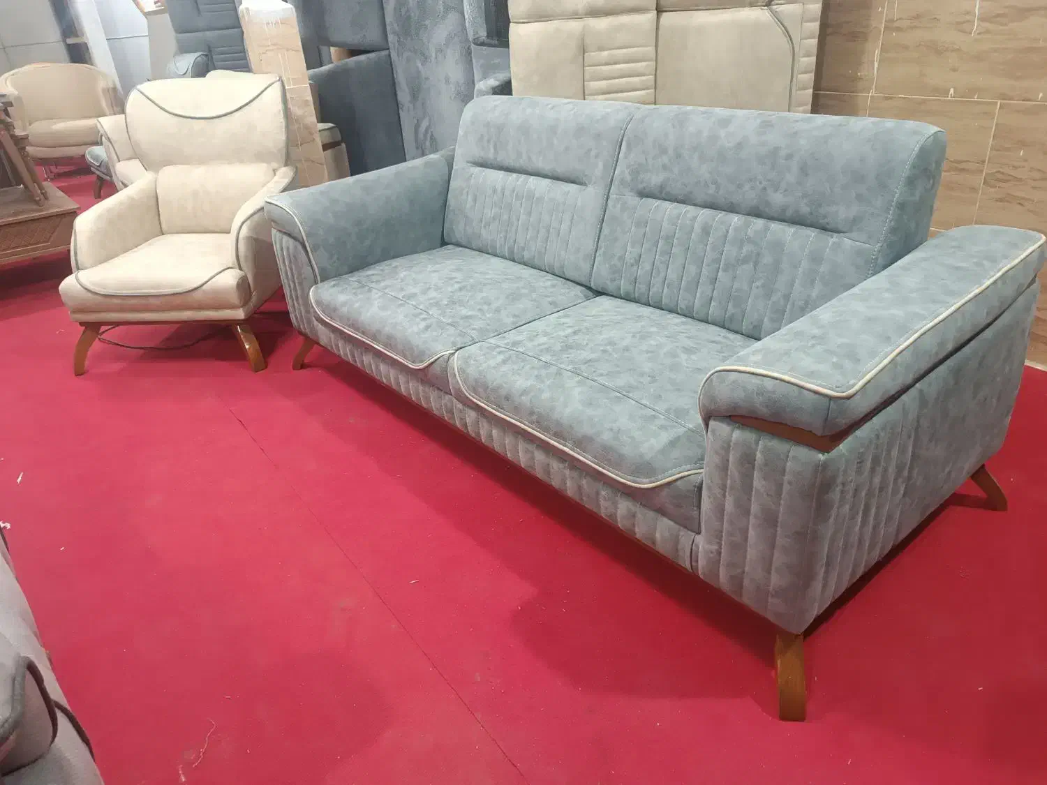 مبل راحتی به قیمت تولید به دلیل چک|مبلمان خانگی و میز عسلی|مشهد, طبرسی شمالی|دیوار