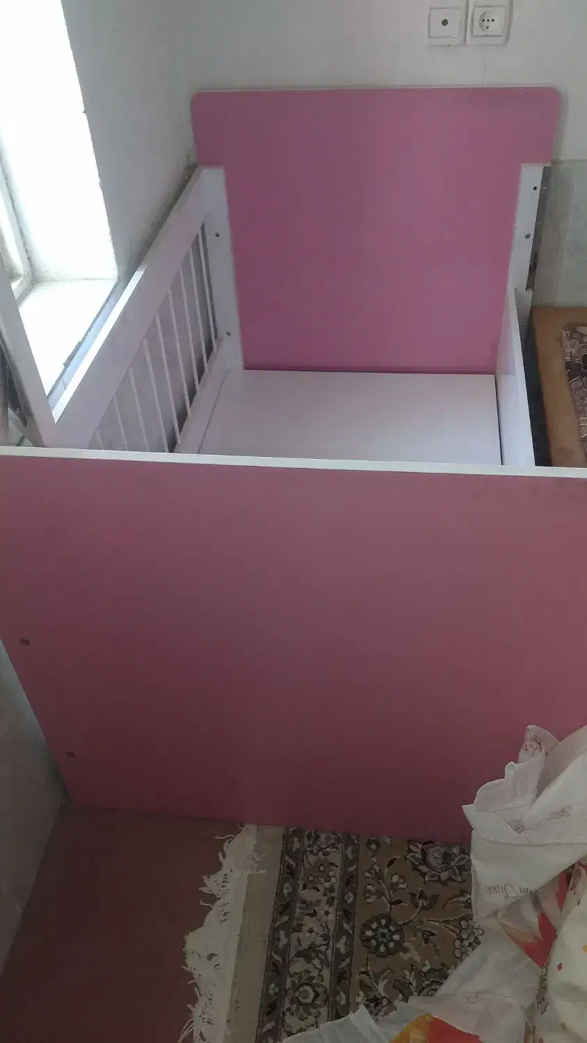 تخت نوزادی سالم|تخت و صندلی بچه|فسا, |دیوار