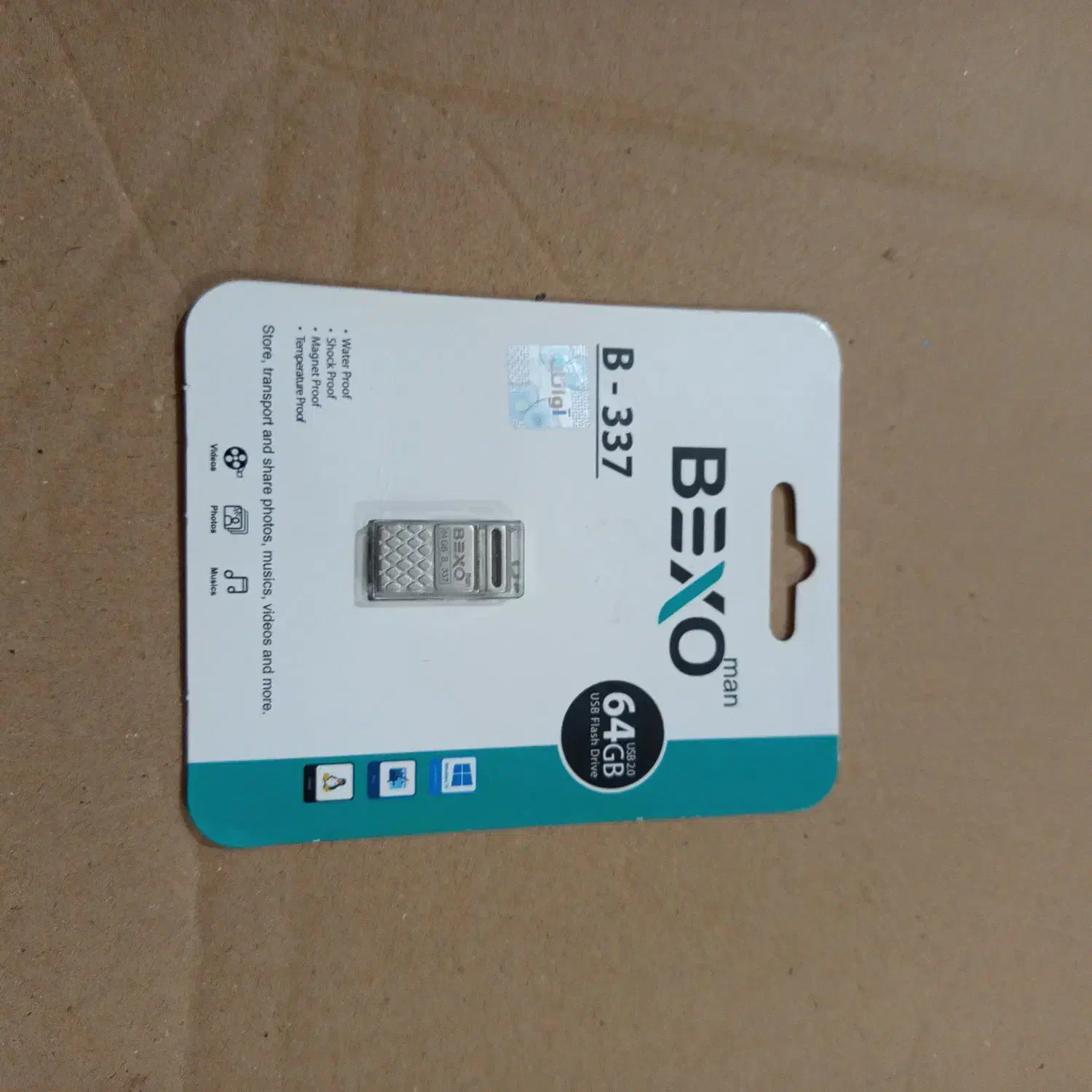 انواع فلش مموری ارسال درب منزل قیمت ارزان|لوازم جانبی موبایل و تبلت|قشم, |دیوار