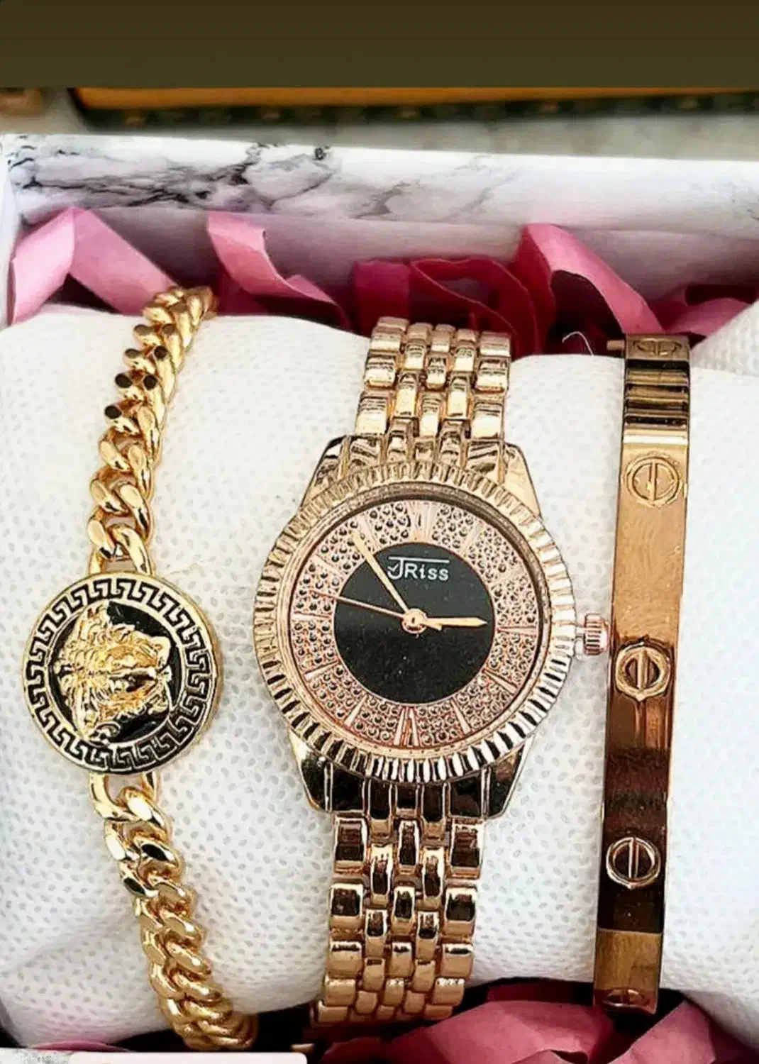 مناسب ولینتاین|لوستر و چراغ آویز|یزد, |دیوار