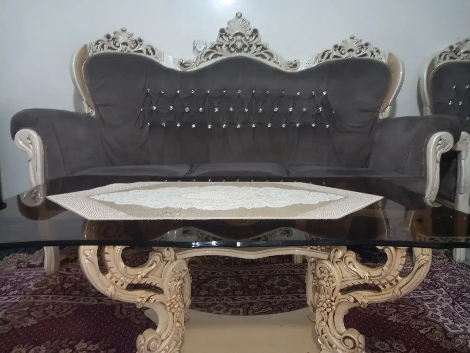 مبلمان‌۹‌نفره‌سلطنتی|مبلمان خانگی و میز عسلی|اسلام‌شهر, شهرک مفیدی|دیوار