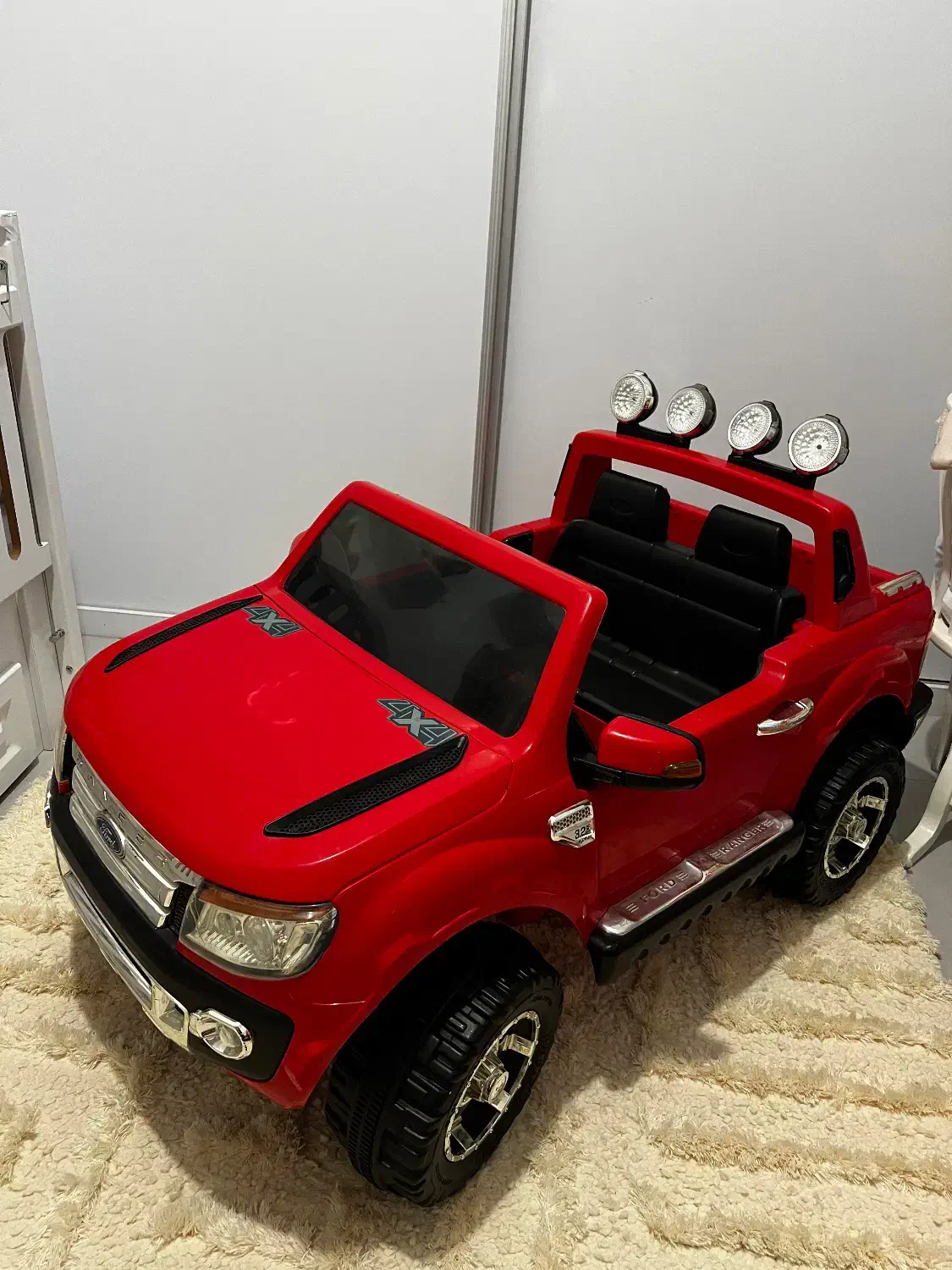 ماشین شارژی|اسباب‌بازی بچه|ساری, |دیوار