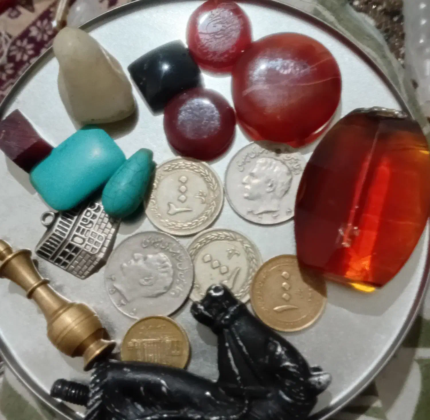 یک عدد چاقو|کلکسیون اشیاء عتیقه|کرمانشاه, |دیوار