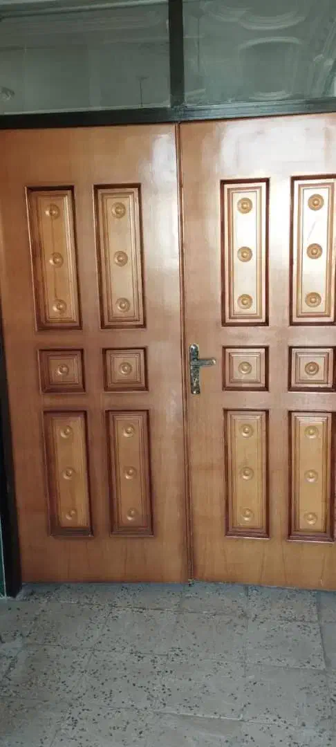 سلام درب چوبی نو و تمیز تخفیف هم دارد|عمده‌فروشی|سی‌سخت, |دیوار