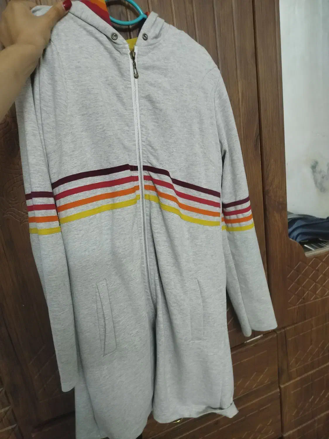 سویشرت با اشانتیون|لباس|دورود, |دیوار