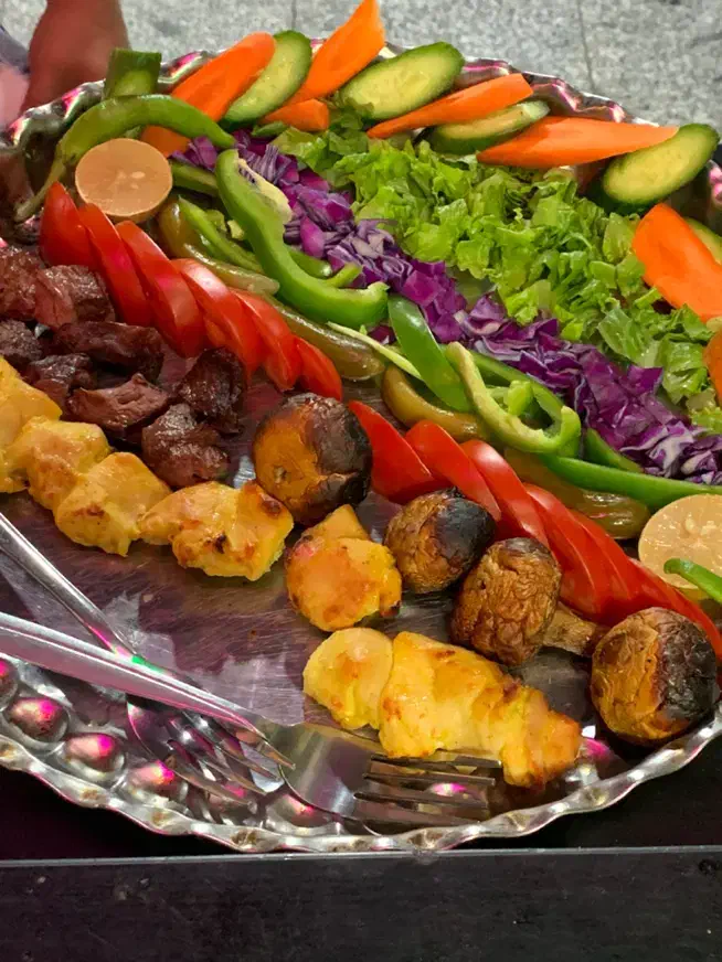 نیازمند نیروی همکار در کافه فیت فود|استخدام خدمات فروشگاه و رستوران|اسلامشهر, کاشانک|دیوار