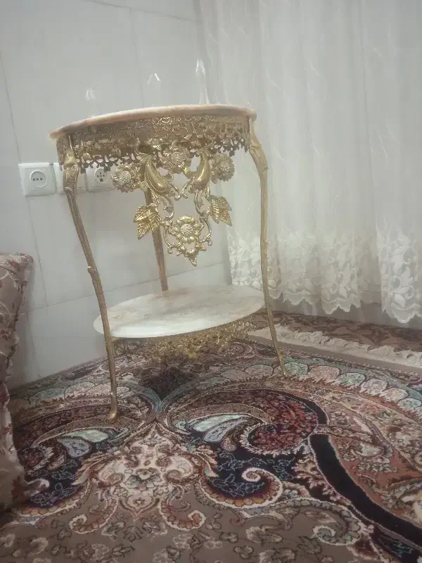 میز خاطره یا تلفن|میز تلفن|قم, باغ شریفی|دیوار