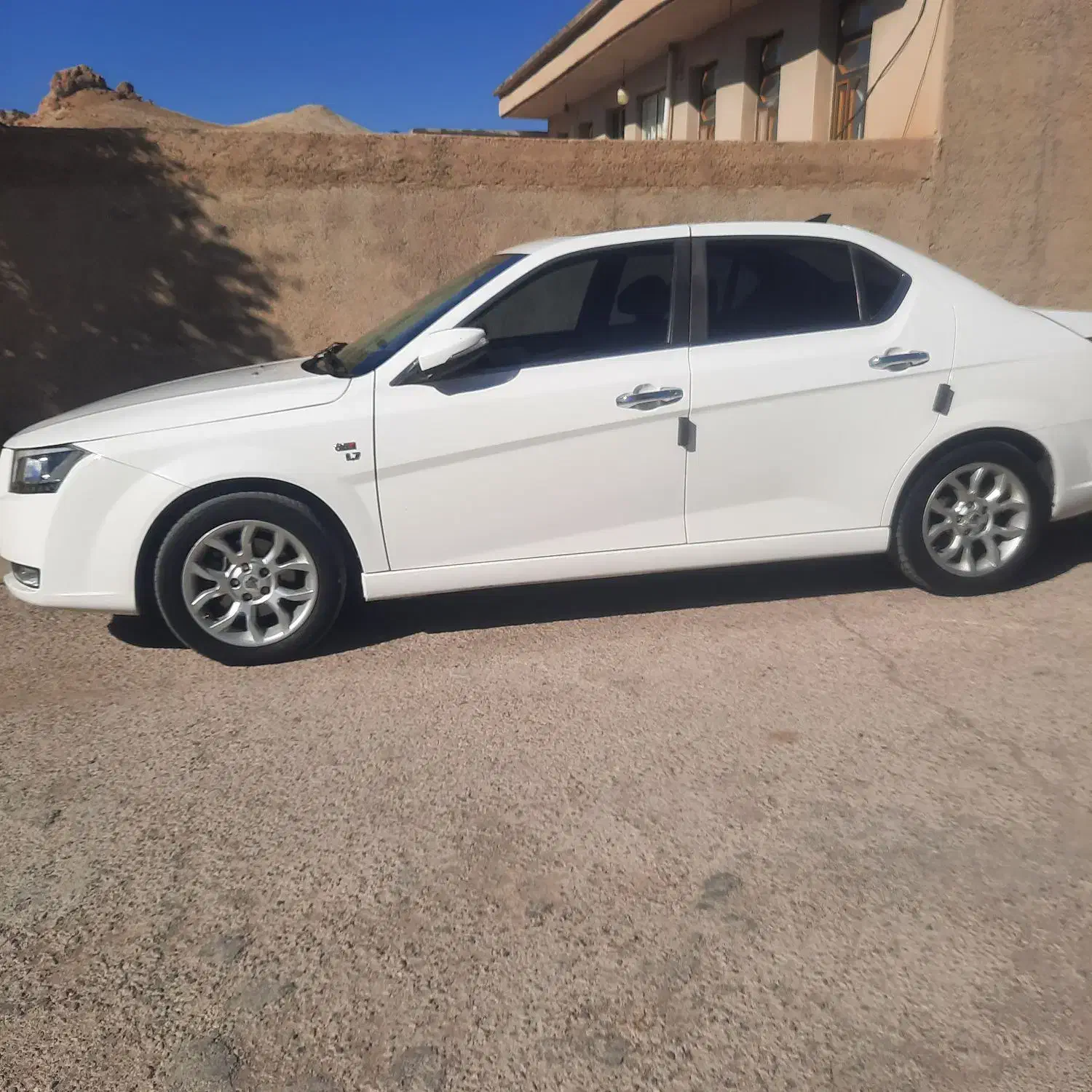 دنا توربو اتومات|خودرو سواری و وانت|گچی, |دیوار