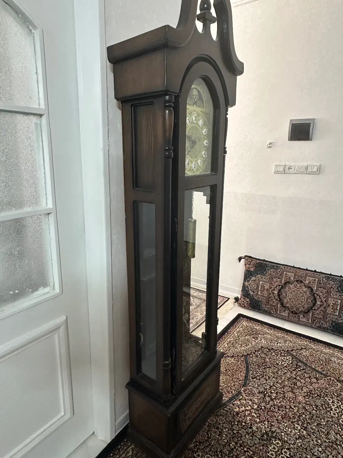 ساعت ایستاده|ساعت دیواری و تزئینی|تربت‌حیدریه, سرمحله|دیوار