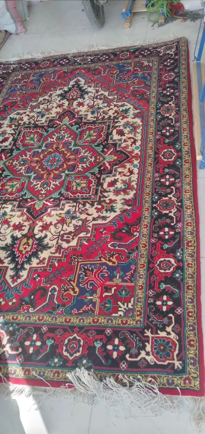 فرش ۶ متری دستبافت هریس تاجری سفید زمینه|فرش|بستان آباد, |دیوار