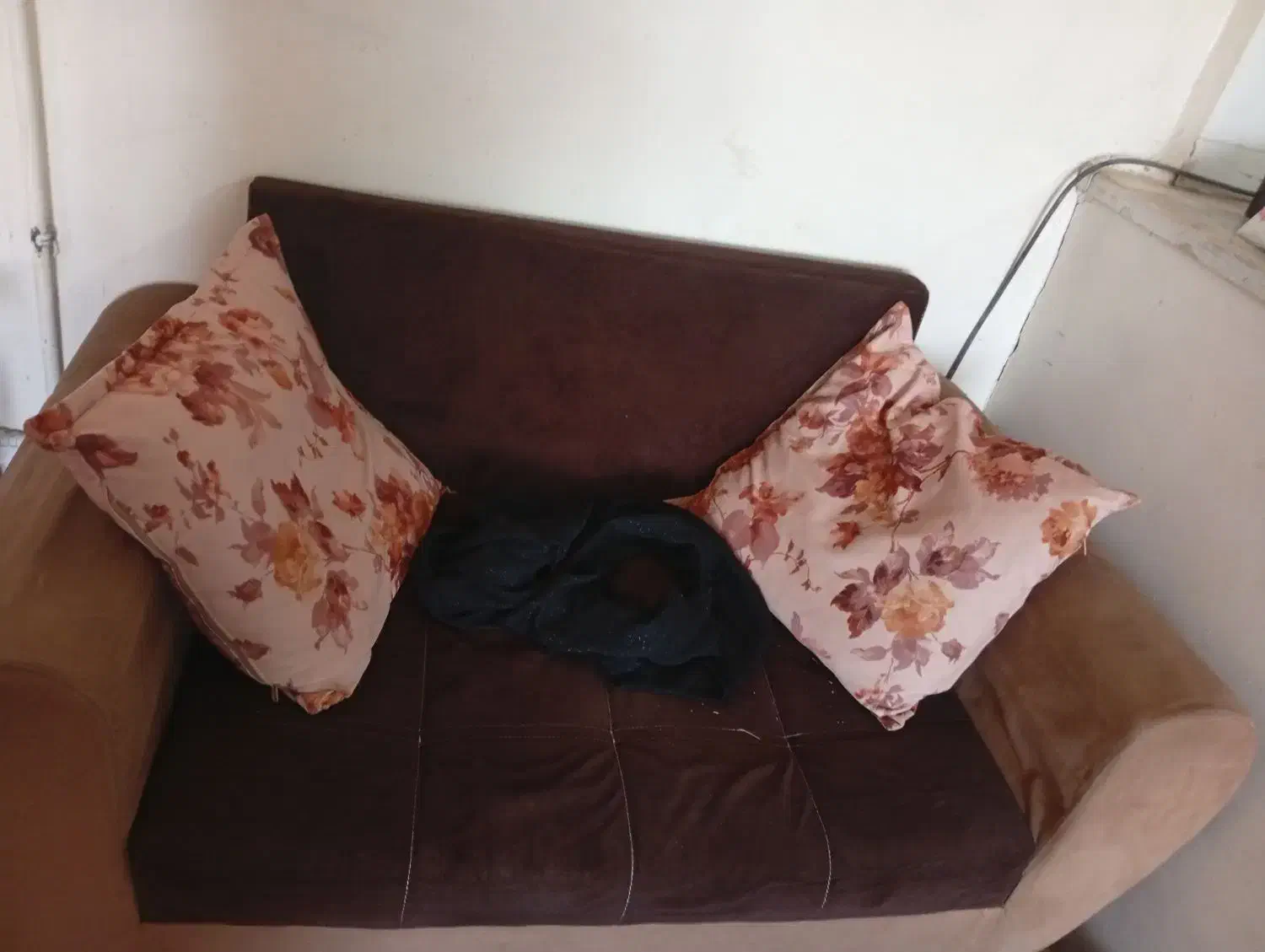 مبل هفت نفره|مبلمان خانگی و میز عسلی|گلبهار, نوبهار|دیوار