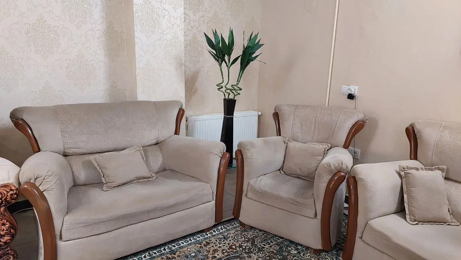 مبل راحتی و جلو مبلی|مبلمان خانگی و میز عسلی|الوند, |دیوار