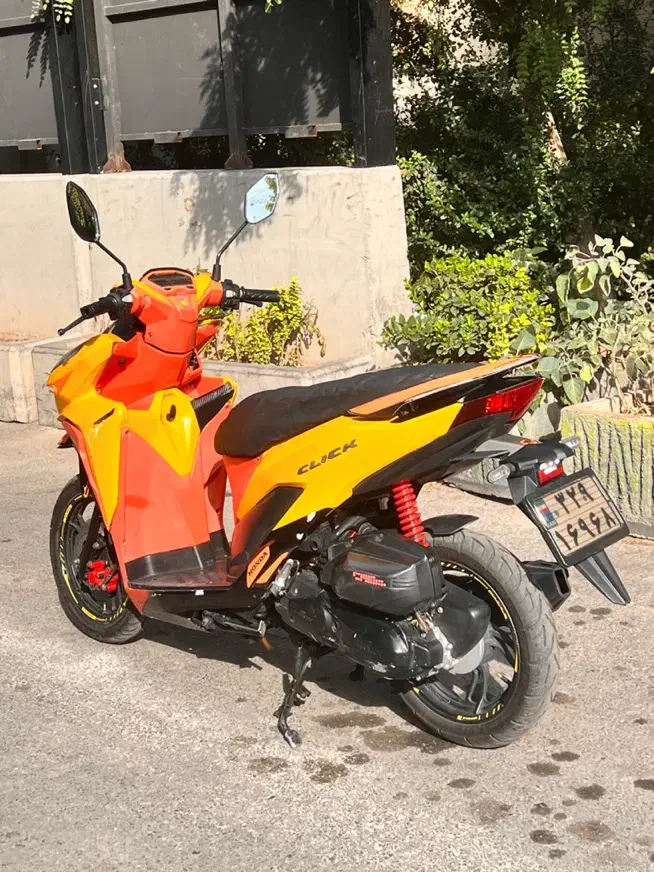 کلیک مدل ۱۴۰۰|موتورسیکلت|کرمان, |دیوار