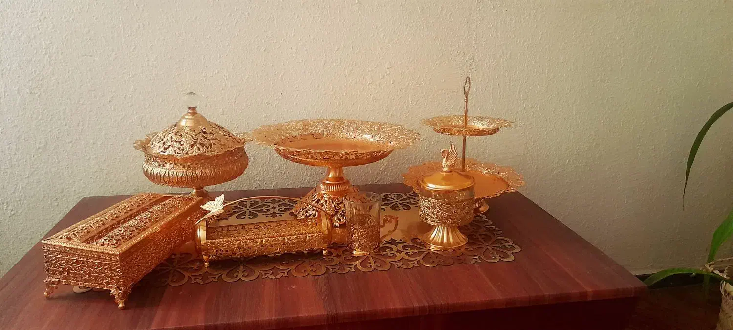 ظروف پذیرایی شیک درحدنو.  تخفیف داده میشود|ظروف سرو و پذیرایی|شیراز, منطقه هوایی شهید دوران|دیوار