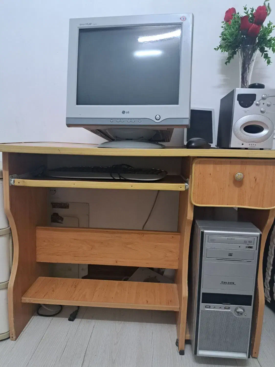 میز کامپیتر|میز تحریر و کامپیوتر|نیشابور, ابراهیم ادهم|دیوار