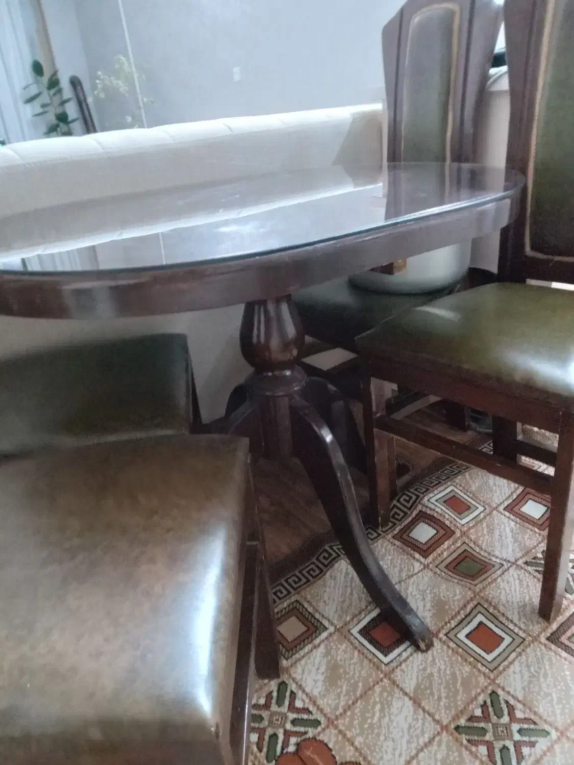 نهار خوری ۴ نفره چوب|میز و صندلی غذاخوری|مشهد, جاهد شهر|دیوار