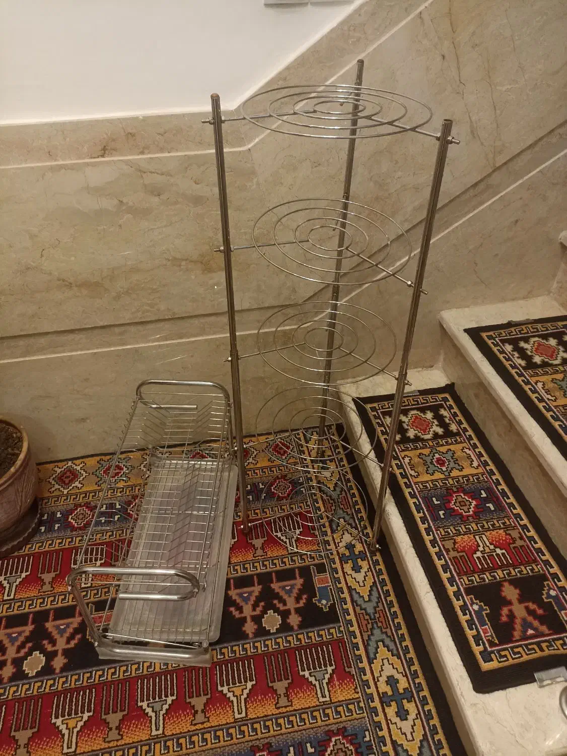 یک عدد جاقابلمه و جا استکان|آبچکان و نظمدهنده ظروف|سنندج, |دیوار