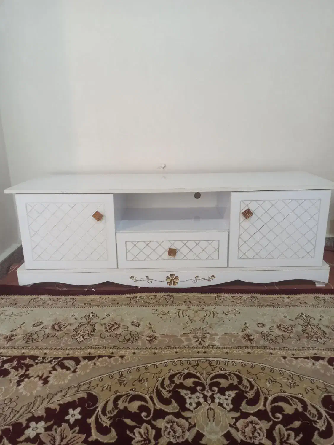 میز تلوزیون|میز تلویزیون|ملکان, |دیوار