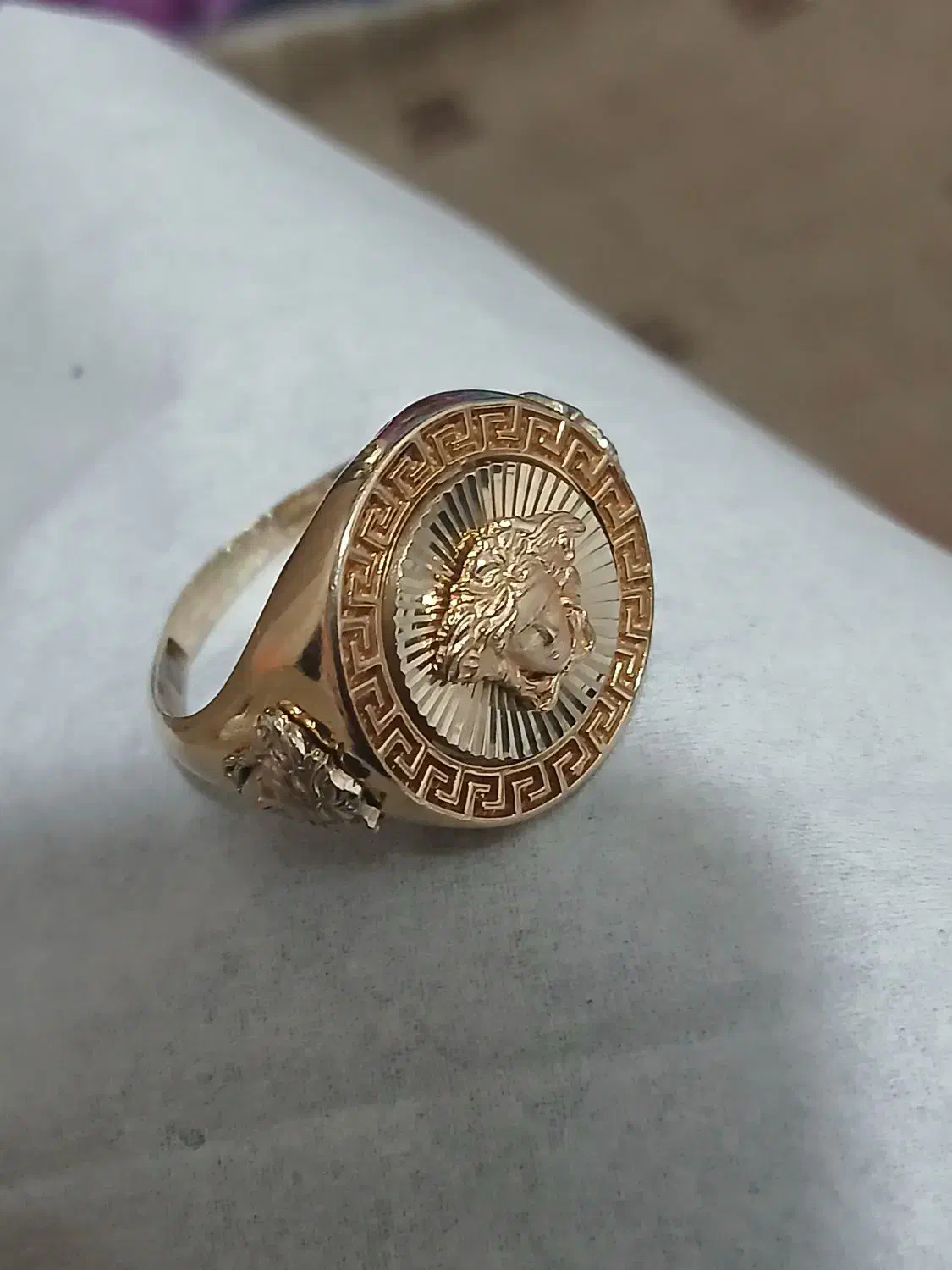 فروش طلای انتیک ۱۰۰ بالا|جواهرات|قم, شهرک امام حسین|دیوار