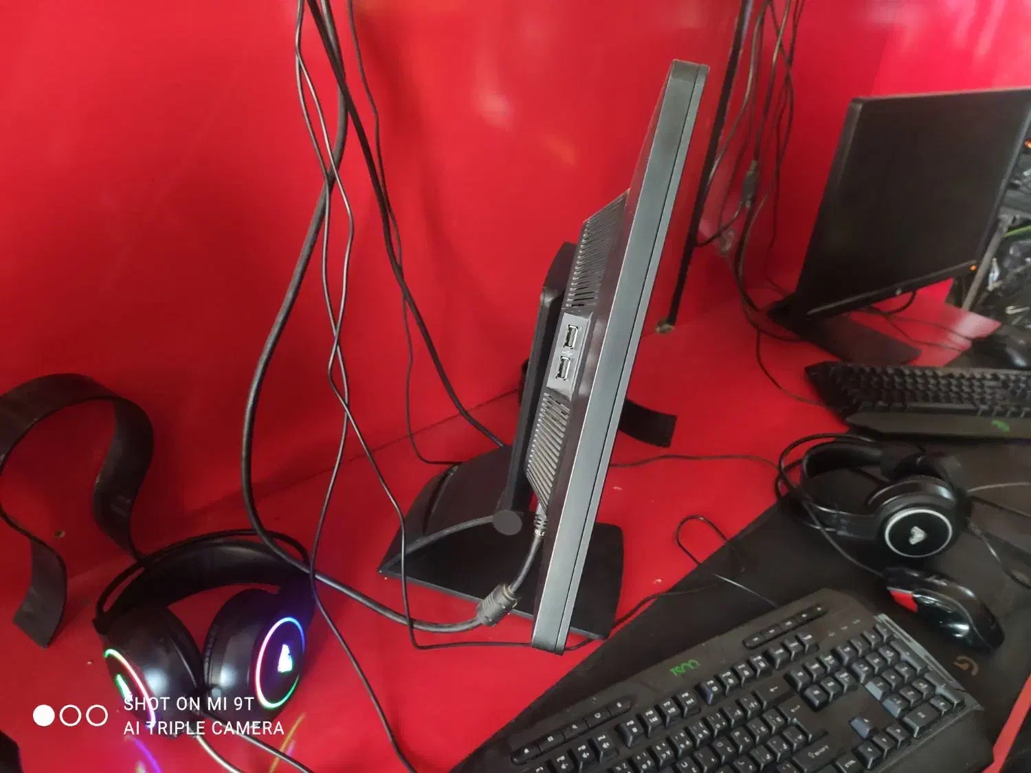 تعداد ۱۰عدد مانیتور ۲۳ و ۲۲ اینچ HP مخصوص گیم|قطعات و لوازم جانبی رایانه|مشهد, ولیعصر (شهرک غرب)|دیوار