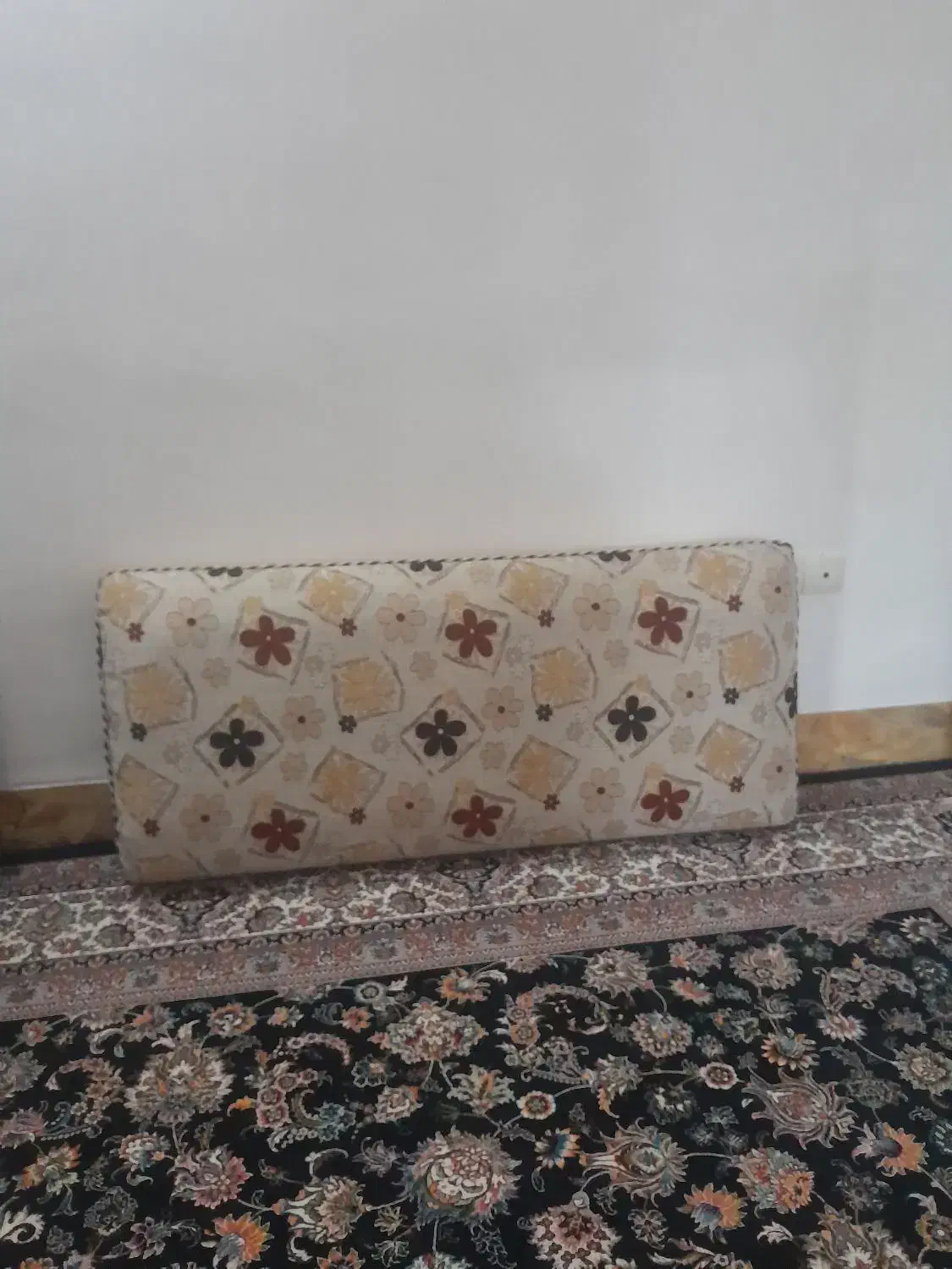 پشتی ترک اصل|پشتی|خرمآباد, |دیوار