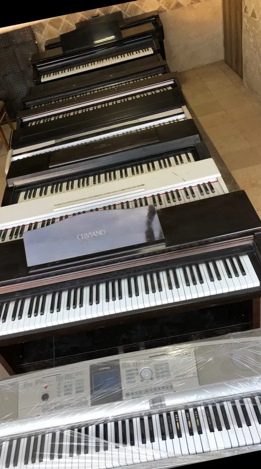 فروش انواع پیانو دیجیتال کارکرده ژاپنی|پیانو، کیبورد، آکاردئون|کرمان, |دیوار