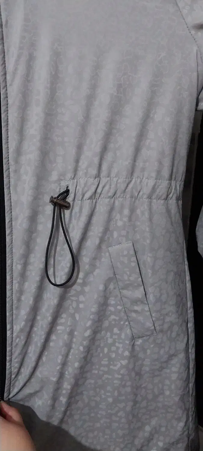 پالتو|لباس|قروه, |دیوار