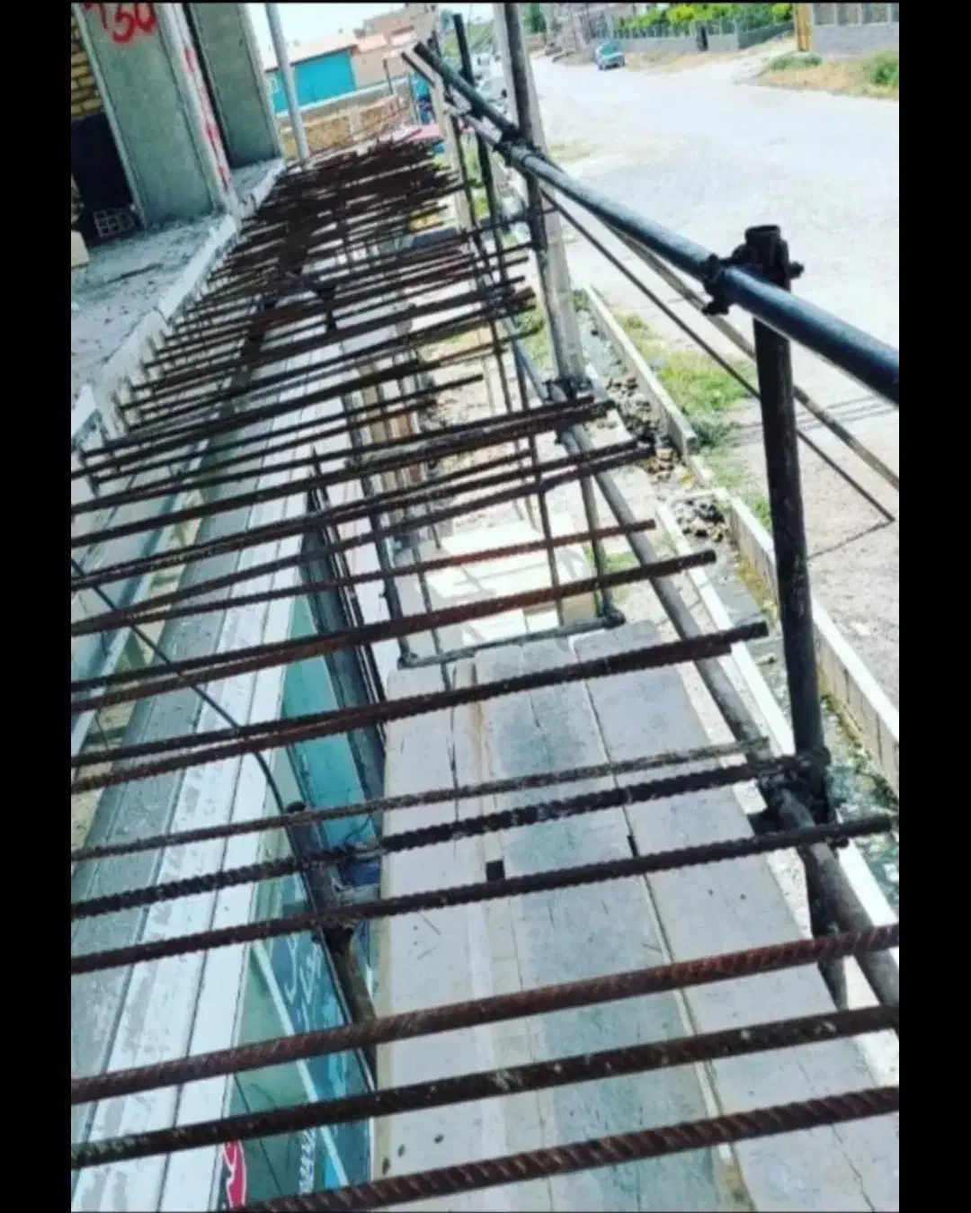 کاشت میلگرد کاشت بولت در بتن با چسب|خدمات پیشه و مهارت|همدان, |دیوار