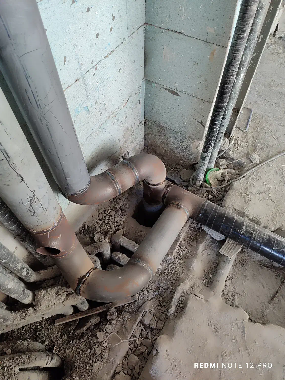 اجرای لوله کشی گاز.|خدمات پیشه و مهارت|سنندج, |دیوار