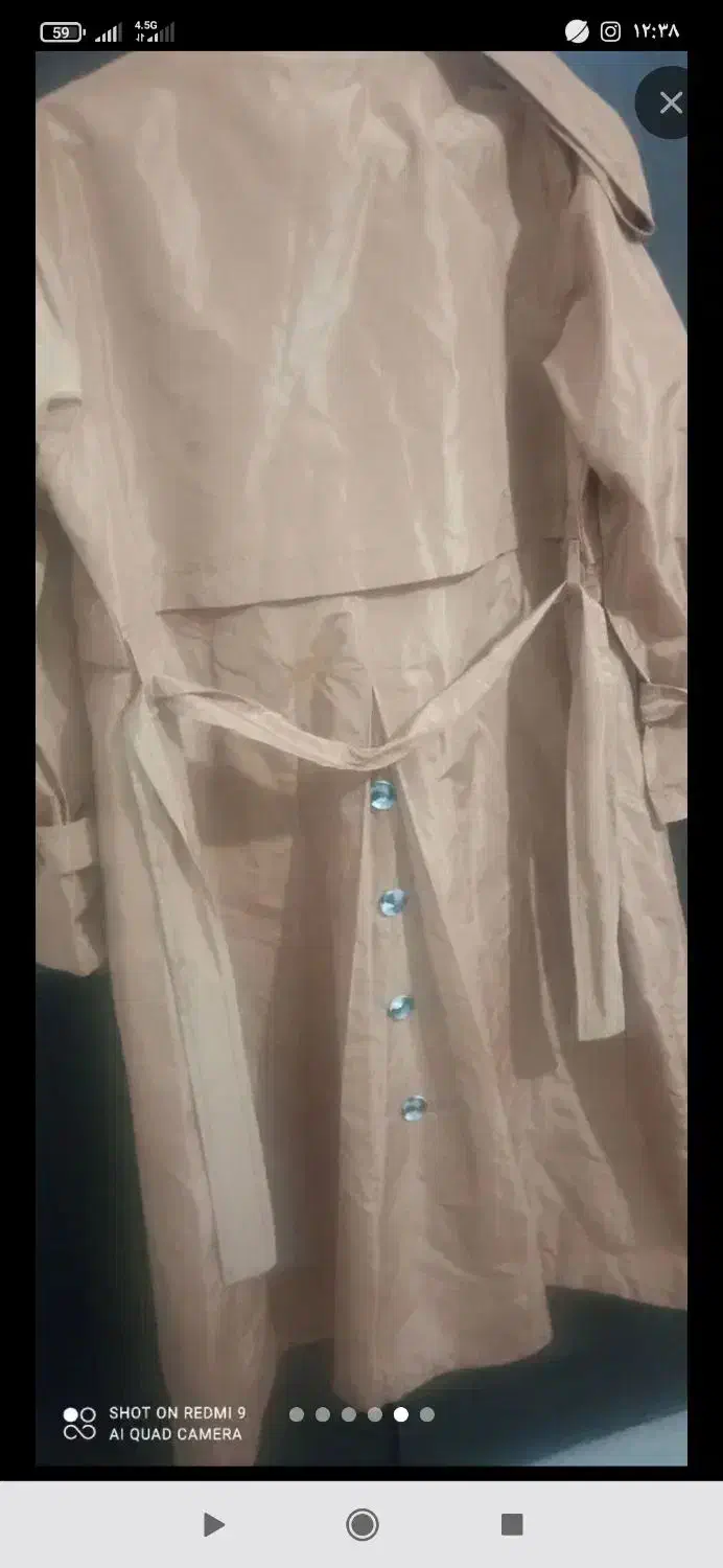 بارونی بلند|لباس|خرمآباد, |دیوار