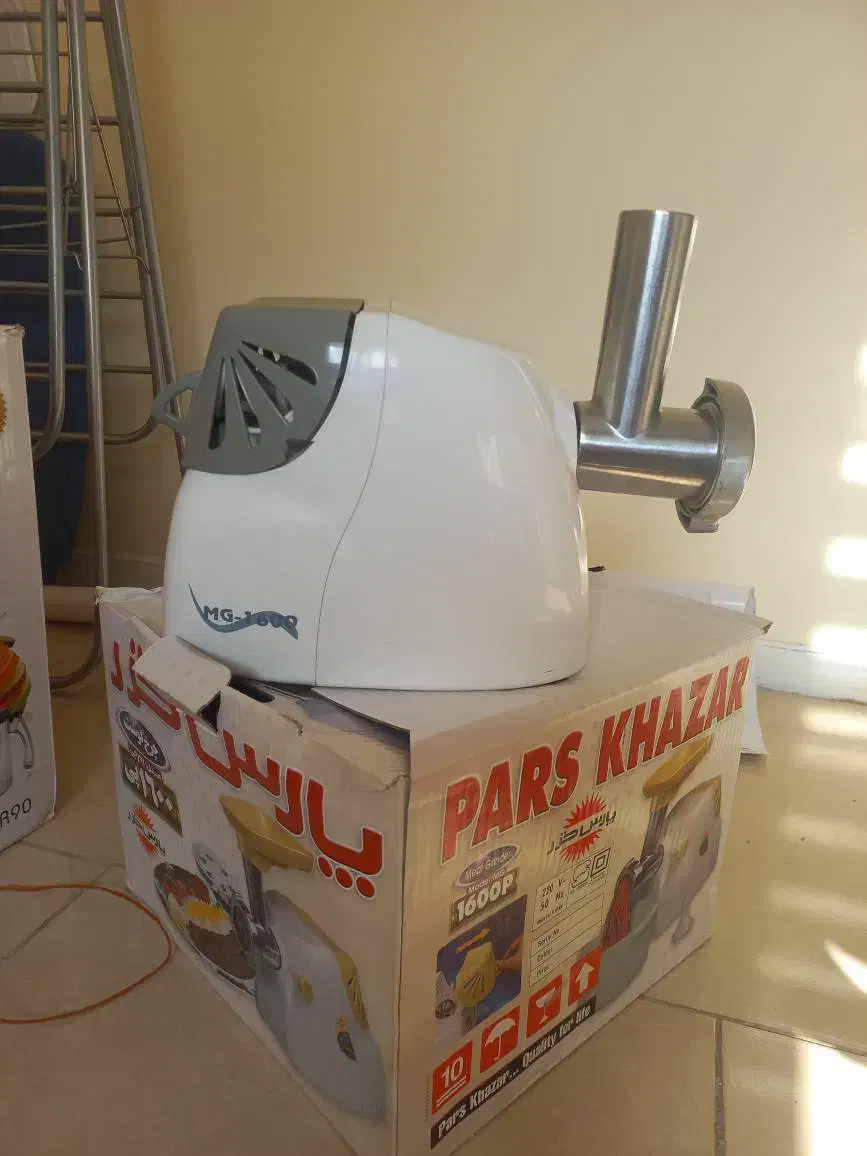 چرخ گوشت|سایر لوازم برقی|رشت, دروازه لاکان|دیوار