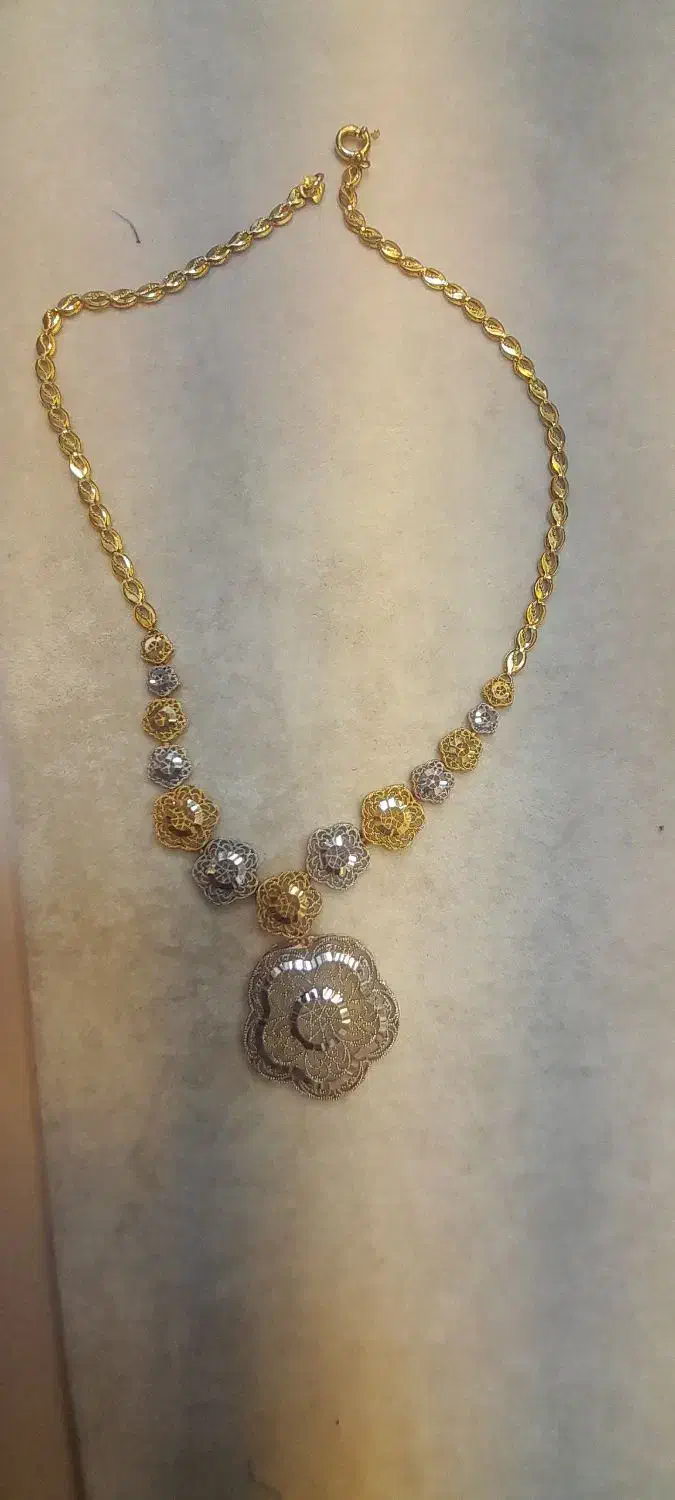 طلا به نرخ تابلو|جواهرات|ایوان, |دیوار