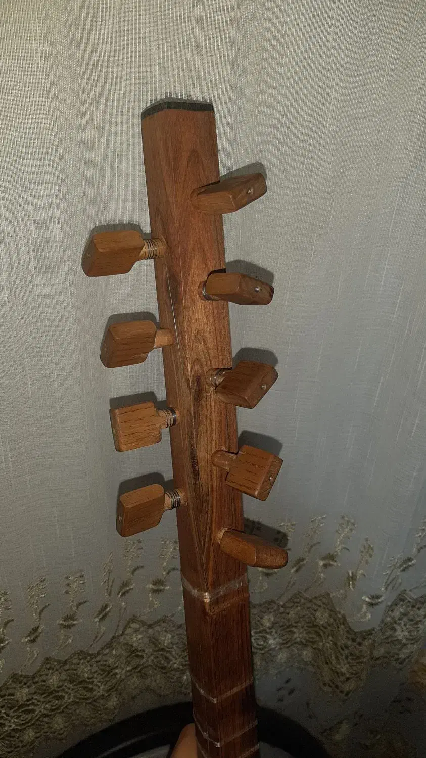 ساز قوپوز|سازهای سنتی|تبریز, |دیوار