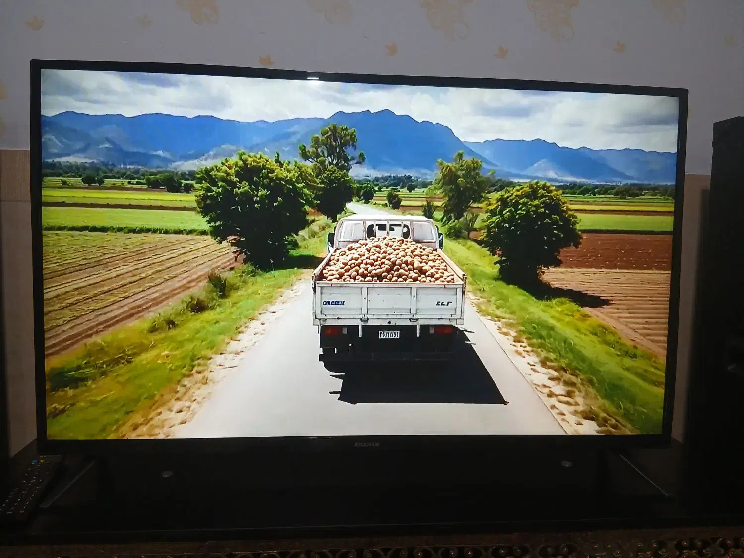 تلویزیون ۴۳ اینچ|تلویزیون و پروژکتور|ورامین, خیر آباد|دیوار