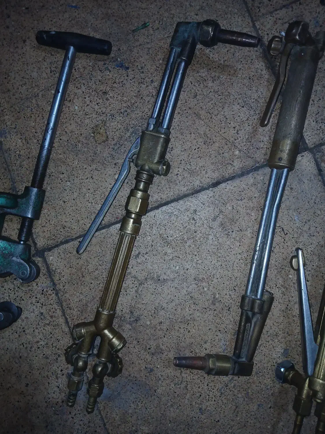 سر پیک زیمنس وامریکایی|ابزارآلات|پاکدشت, پاکدشت (مامازند)|دیوار