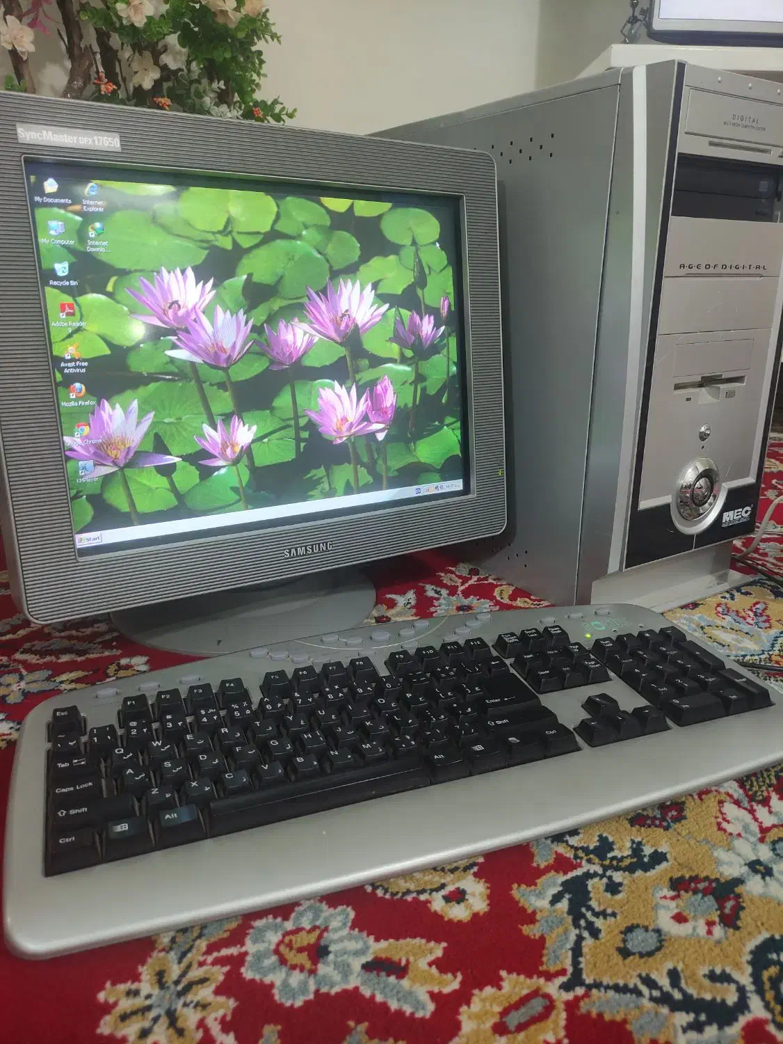 کامپیوتر و میز کامپیوتر|رایانه رومیزی|سبزوار, سجاد|دیوار