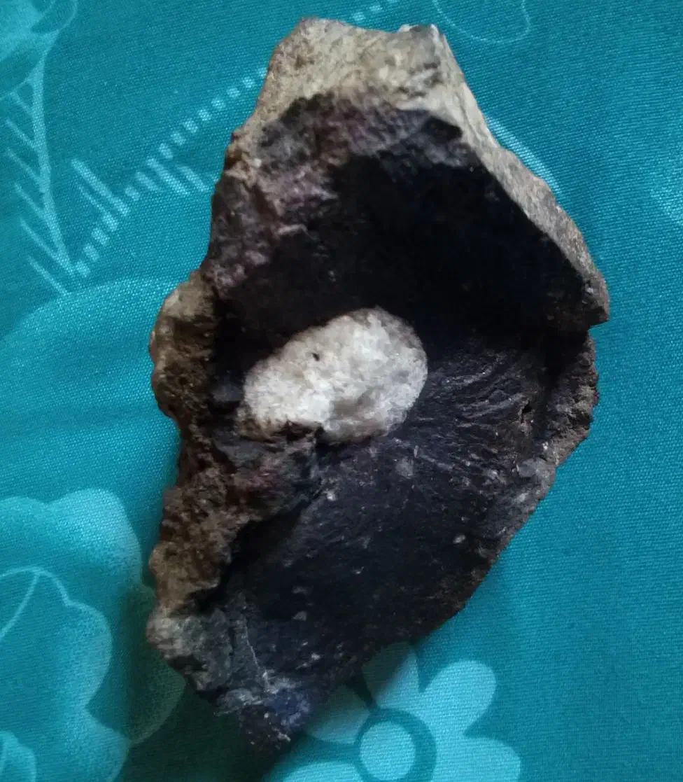 سنگ|کلکسیون اشیاء عتیقه|سلماس, |دیوار