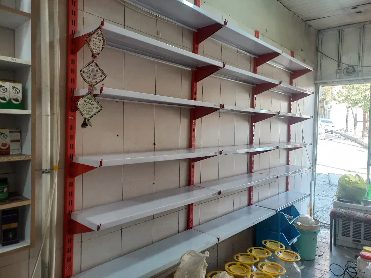 قفسه|فروشگاه و مغازه|بومهن, |دیوار