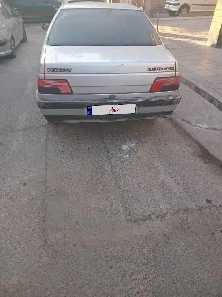 پژو ۴۰۵ نقره ای|خودرو سواری و وانت|تهران, آزادشهر|دیوار