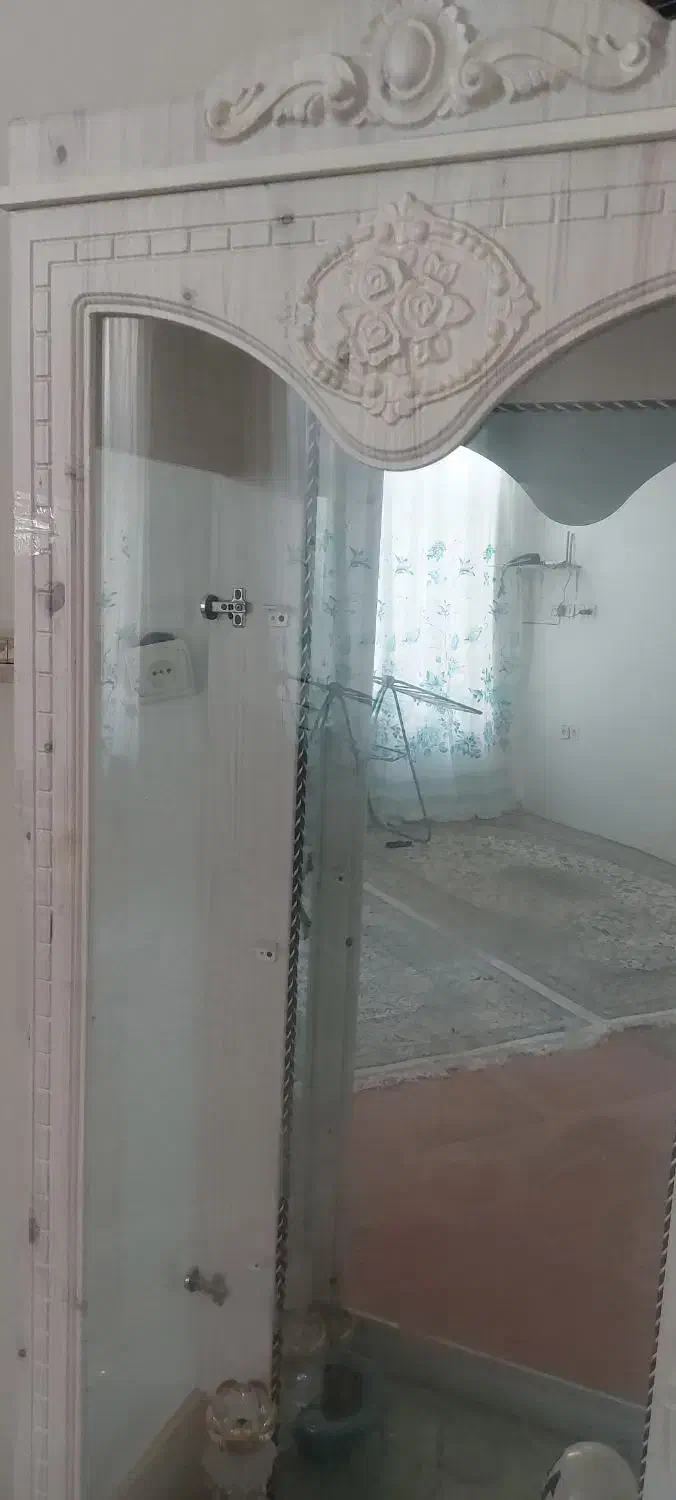 بوفه سالم و بدون مشکل در حد نو|بوفه، ویترین، کنسول|تربت جام, شاد|دیوار