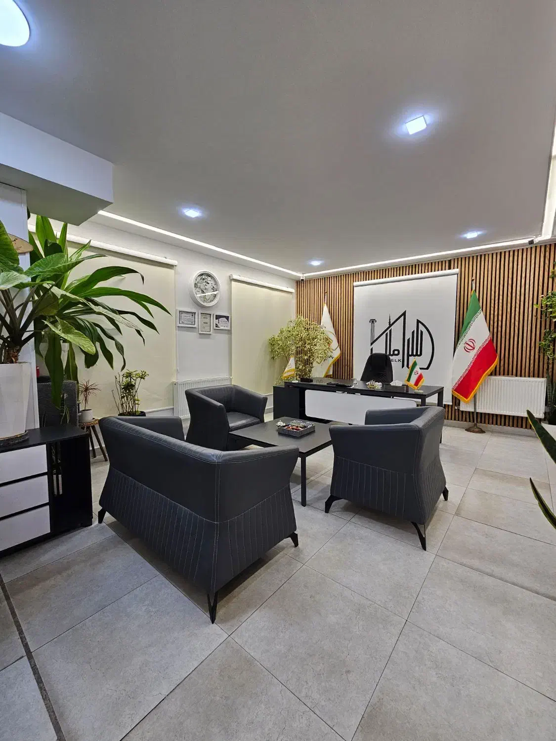 استخدام افراد تلاشگر به دنبال درآمد بالا|استخدام بازاریابی و فروش|پرند, فاز ۵|دیوار