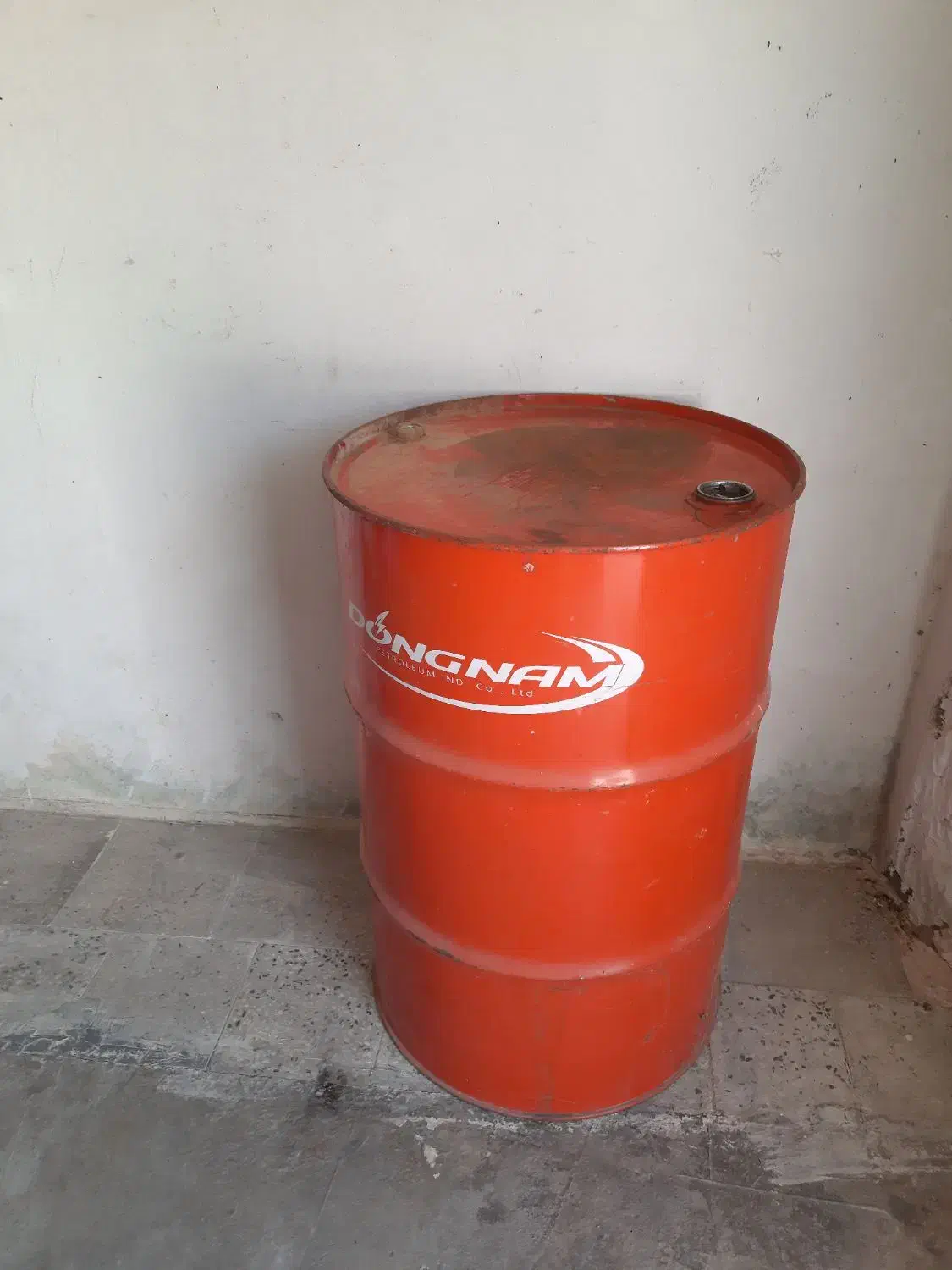 فروش بشکه آهنی ۲۲۰ لیتری|مصالح و تجهیزات ساختمان|گله دار, |دیوار