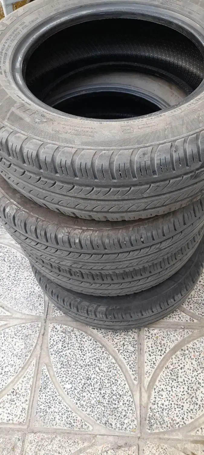 چهار عدد لاستیک بارز|قطعات یدکی و لوازم جانبی|خمینیشهر, |دیوار