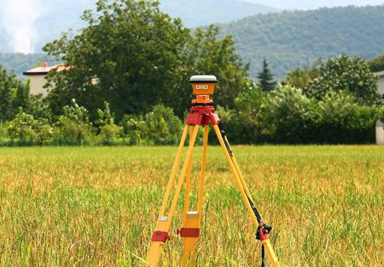 نقشه برداری سندثبتی نقشه بردار یوتی ام شمیم طراحی|خدمات پیشه و مهارت|مشهد, شهرک صنعتی توس|دیوار